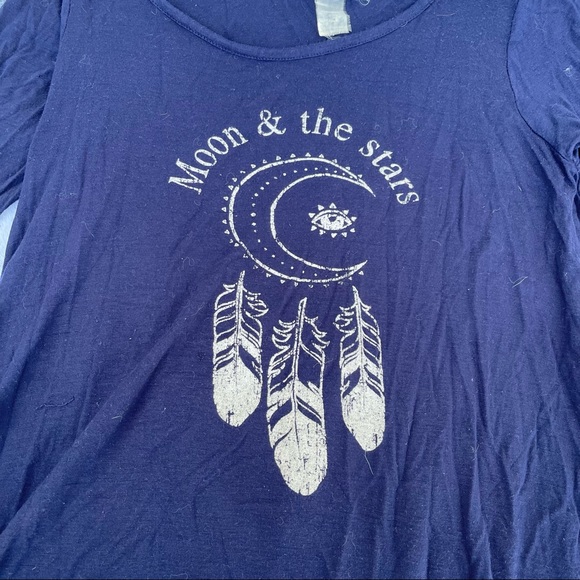Trendyland Size Small Moon and Stars Navy Blue 3/4 Sleeve Top with Dreamcatcher - Picture 2 of 5